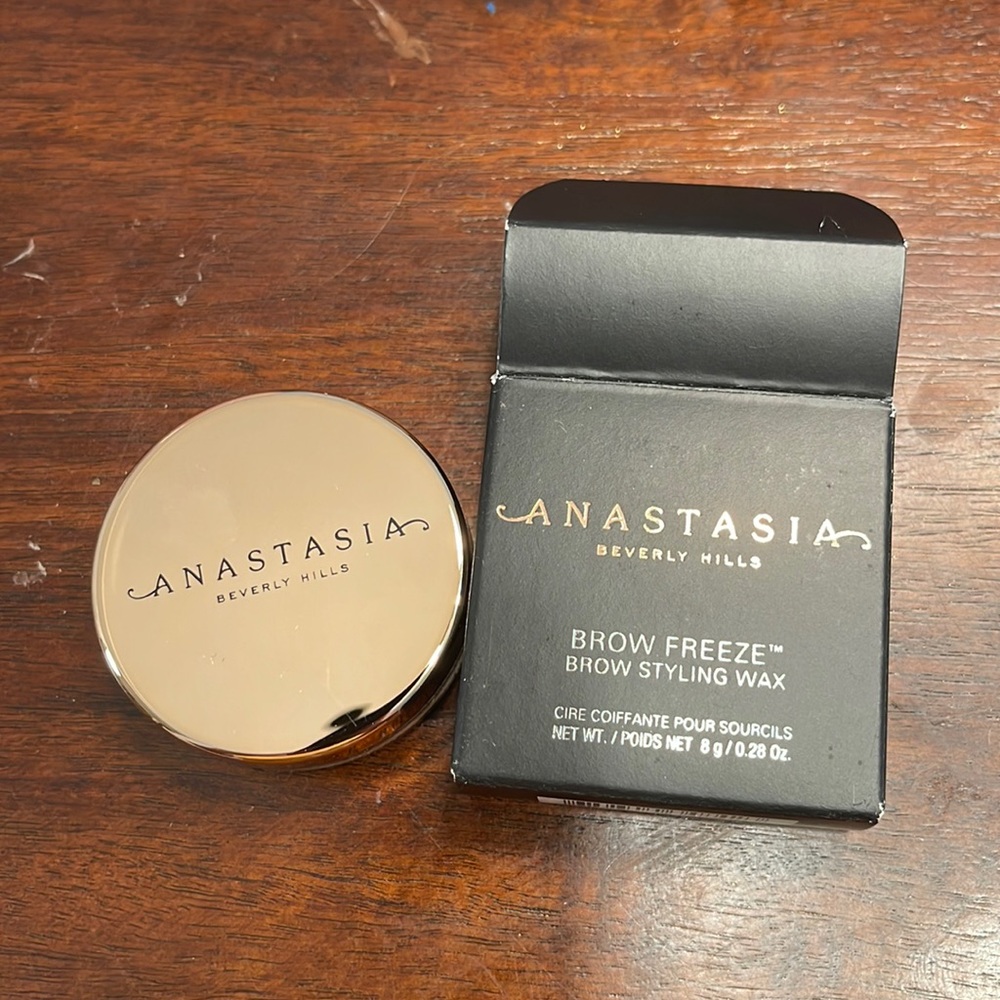 Anastasia brow freeze